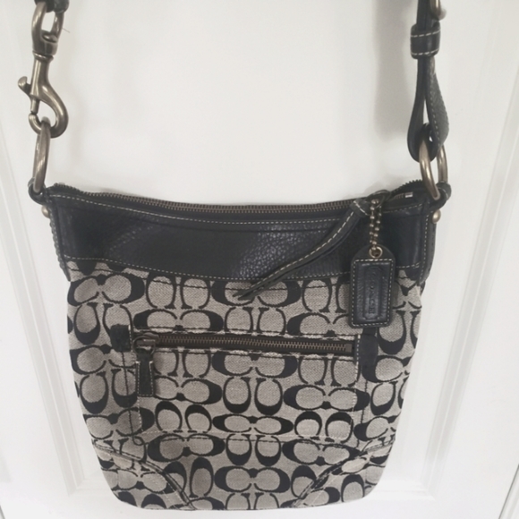 Beautiful Coach Purse - Picture 2 of 10